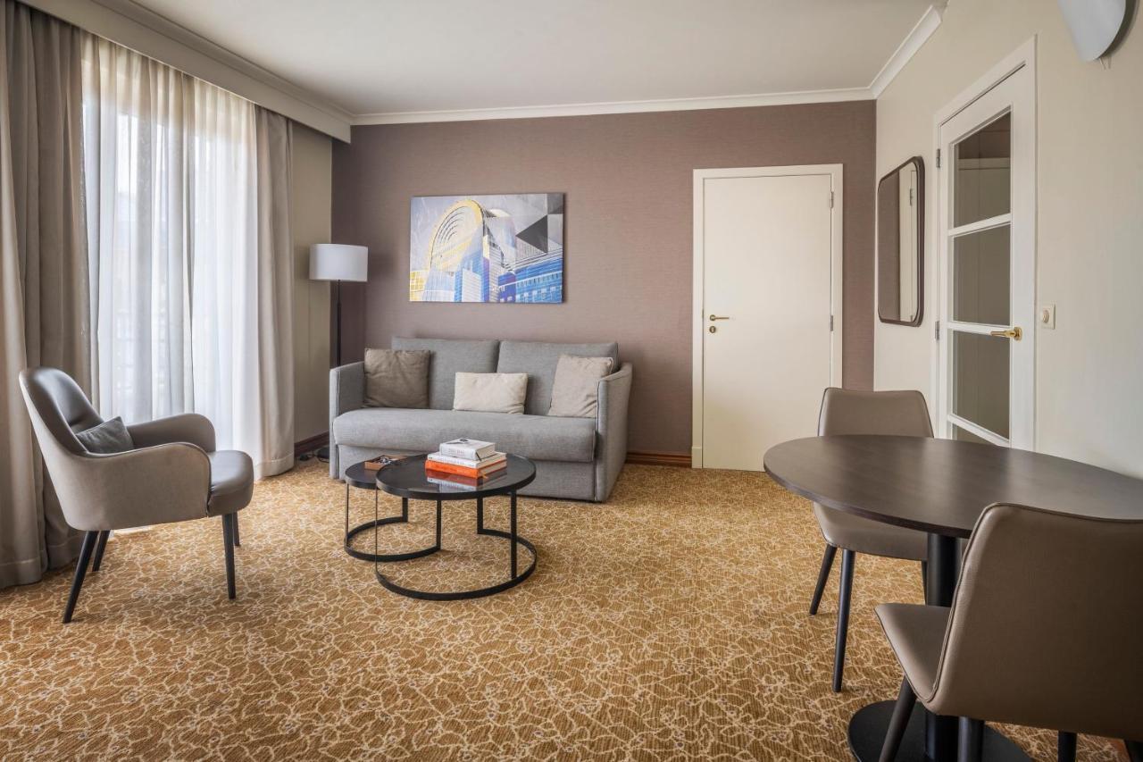 1 Bedroom Suite, 2 Twin/Single Bed(s), Sofa bed
